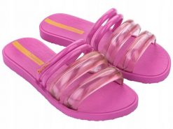 Klapki dla kobiet Ipanema PUFFER TIRAS FEM. Czerwone klapki damskie Ipanema, bez wzorów, z gumy, bez obcasa, bez zapięcia. Za 94.99 zł.