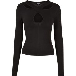 Damska koszulka z długim rękawem Urban Classics Crossed Cut Out. Czarne koszulki damskie Urban Classics, bez wzorów, bez kołnierzyka, bez ramiączek. Za 149.50 zł.