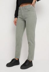 Zielone Jeansy Mom Fit z Wysokim Stanem Marzia. Zielone jeansy damskie Born2be, bez wzorów, z jeansu. Za 59.99 zł.