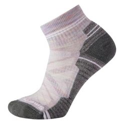 Smartwool - Damskie skarpety trekkingowe Ankle Light Cushion na szlak. Fioletowe skarpetki damskie Smartwool, bez wzorów, z materiału. Za 159.00 zł.