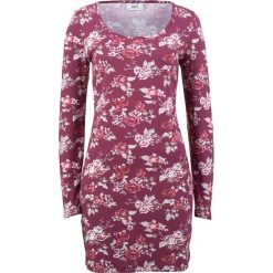 Sukienka shirtowa ze stretchem, długi rękaw, z nadrukiem bonprix jeżynowy w kwiaty. Fioletowe sukienki damskie bonprix, w kwiaty, z długim rękawem. Za 27.99 zł.