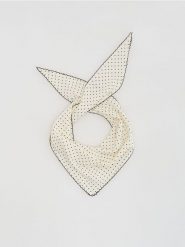 Trójkątna chusta - biały. Białe chusty damskie Reserved, bez wzorów. Za 49.99 zł.