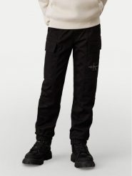 Calvin Klein Jeans Joggery Essential IB0IB02270 M Czarny Regular Fit. Czarne jeansy chłopięce Calvin Klein Jeans, z bawełny. Za 219.99 zł.