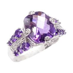 NIAGARA BLASKU Złoty pierścionek z ametystem, diamentami 5,5 ct. Żółte pierścionki damskie Braccatta, z ametystem, złote. W wyprzedaży za 1,499.00 zł.