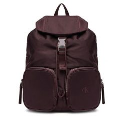 Plecak Calvin Klein. Czerwone plecaki Calvin Klein, bez wzorów, z nylonu. Za 479.99 zł.