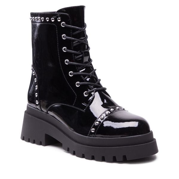 Trzewiki DeeZee. Czarne botki damskie DeeZee, bez obcasa, na płaskiej podeszwie, bez zapięcia. Za 139.99 zł.