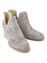 TOMS Skórzane botki w kolorze kremowo-czarnym na koturnie rozmiar: 36. Brązowe botki damskie TOMS, eleganckie, bez obcasa, na koturnie, bez zapięcia. Za 289.95 zł.