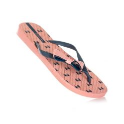 Klapki japonki damskie sportowe Ipanema. Czerwone klapki damskie Ipanema, bez wzorów, bez obcasa, bez zapięcia. Za 35.00 zł.