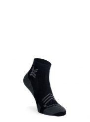 Skarpety do biegania X-Socks Run Expert Ankle. Czarne skarpetki damskie X Socks, bez wzorów, z elastanu. Za 137.49 zł.