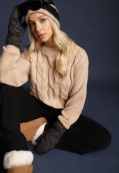Ciemnobeżowy Sweter z Bawełną Ozdobiony Tłoczeniem Savariella. Brązowe swetry klasyczne damskie Renee, z bawełny, bez kołnierzyka. Za 59.99 zł.