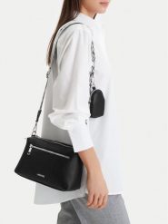 Lasocki Torebka CEO-LSK-X-011-09 Czarny. Czarne listonoszki damskie Lasocki, bez wzorów, z materiału, bez dodatków. Za 189.99 zł.