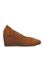 Lasocki Półbuty CEO-WI23-2188-10 Brązowy. Brązowe czółenka damskie Lasocki, bez wzorów, ze skóry, bez obcasa, na koturnie. Za 199.99 zł.