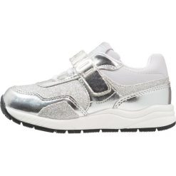 MOSCHINO Tenisówki i Trampki flash/argento. Szare buty sportowe dziewczęce MOSCHINO, z materiału. Za 799.00 zł.