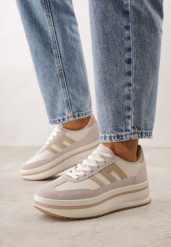 Beżowe Sneakersy na Grubej Podeszwie Ozdobione Geometrycznym Wzorem Asoastis. Brązowe obuwie sportowe damskie Born2be, z dzianiny, bez zapięcia, trekkingowe. Za 109.99 zł.