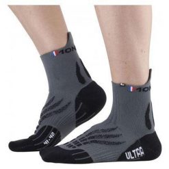 Skarpetki Monnet Ultra. Czarne skarpetki damskie MONNET, bez wzorów. Za 155.00 zł.