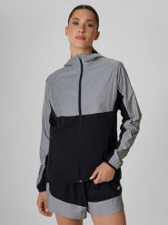 4F Kurtka do biegania odblaskowa damska - czarna S. Czarne kurtki damskie 4F, l, bez wzorów, z materiału, bez kaptura. Za 349.99 zł.