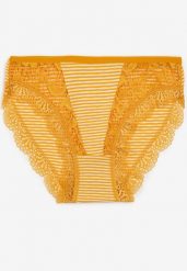 Żółte Bawełniane Majtki Figi z Ozdobną Koronką Waietra. Żółte figi Born2be, bez wzorów, z bawełny. Za 4.99 zł.