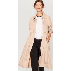 Płaszcz oversize - Beżowy. Brązowe płaszcze damskie Mohito. W wyprzedaży za 179.99 zł.