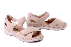 RIEKER V7474-60 beige, sandały damskie. Brązowe sandały damskie Rieker, bez wzorów, bez obcasa, na koturnie, bez zapięcia. Za 369.90 zł.