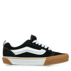 Buty do chodzenia unisex Vans Knu Skool. Czarne obuwie sportowe damskie Vans, z gumy, bez zapięcia, trekkingowe. Za 525.00 zł.