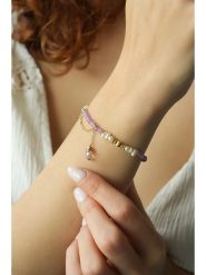 Pierres delicates Pozłacana bransoletka z ametystem i kamieniami ozdobnymi rozmiar: onesize. Fioletowe bransoletki damskie Pierres delicates, pozłacane. Za 78.10 zł.