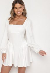 Biała Sukienka z Gorsetową Górą i Wiązaniem Lilevana. Białe sukienki damskie Born2be, z aplikacjami, eleganckie, bez ramiączek. W wyprzedaży za 152.99 zł.