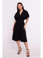 Be Wear Sukienka w kolorze czarnym rozmiar: M. Czarne sukienki damskie Be Wear, bez wzorów, bez ramiączek. Za 198.56 zł.