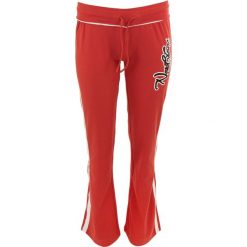 Nordblanc Damskie Spodnie dresowe Czerwone - Wygodne i Stylowe. Białe spodnie materiałowe damskie ŠIJEME SRDCEM, bez wzorów, z bawełny, długie. Za 176.99 zł.