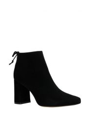 Wojas Skórzane botki w kolorze czarnym rozmiar: 38. Czarne botki damskie Wojas, ze skóry, eleganckie, bez obcasa, bez zapięcia. Za 390.45 zł.