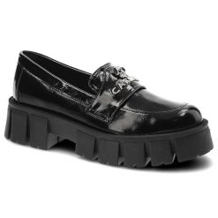 Półbuty damskie Carinii, lakierowana skóra naturalna wsuwanemasywna platforma, czarne, B8569_-070-000-000-F57. Czarne półbuty damskie Carinii, bez wzorów, z lakierowanej skóry, bez obcasa, na platformie, bez zapięcia. Za 355.00 zł.