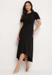 Czarna Rozkloszowana Sukienka Ozdobiona Marszczeniem Odallica. Czarne sukienki damskie Born2be, bez wzorów, eleganckie, bez ramiączek. Za 99.99 zł.