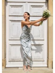 SWING Sukienka w kolorze khaki rozmiar: 36. Brązowe sukienki damskie Swing, bez wzorów, bez ramiączek. Za 231.68 zł.