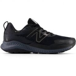 Buty do biegania damskie New Balance WTNTRGR5. Czarne obuwie sportowe damskie New Balance, z materiału, bez zapięcia, do biegania. Za 737.00 zł.