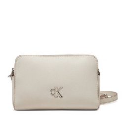 Torebka Calvin Klein Jeans. Listonoszki damskie Calvin Klein Jeans, bez wzorów, z jeansu, bez dodatków. Za 239.99 zł.