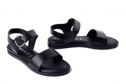 TAMARIS 1-28133-44 001 black, sandały damskie. Czarne sandały damskie Tamaris, bez wzorów, z gumy, bez obcasa, bez zapięcia. Za 223.92 zł.