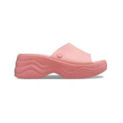 Klapki Dla Dorosłych Crocs CROCS SKYLINE SLIDE 208182. Czerwone klapki damskie Crocs, bez wzorów, z materiału, bez obcasa, bez zapięcia. Za 197.99 zł.