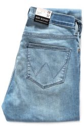 WRANGLER HIGH RISE SKINNY INDIGO RULES W27HLO86H. Niebieskie rurki damskie Wrangler, bez wzorów, z jeansu. W wyprzedaży za 89.99 zł.