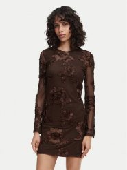 Vero Moda Sukienka koktajlowa VmQuinn 10348613 Brązowy Regular Fit. Brązowe sukienki damskie Vero Moda, bez wzorów, z syntetyku, wizytowe, bez ramiączek. Za 269.99 zł.