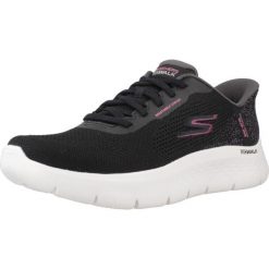 Buty SKECHERS GO WALK FLEX SAFIYA Czarny. Czarne obuwie trekkingowe damskie Skechers, z tkaniny, bez zapięcia. Za 404.93 zł.