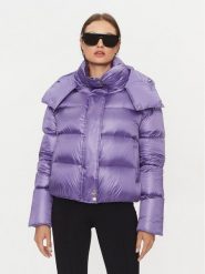 Patrizia Pepe Kurtka puchowa 2O0050/A9M0-M477 Fioletowy Regular Fit. Fioletowe kurtki damskie Patrizia Pepe, m, bez wzorów, z puchu, bez kaptura. Za 3,269.00 zł.