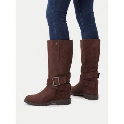Kozaki Beverly Hills Polo Club. Brązowe kozaki damskie Beverly Hills Polo Club, bez obcasa, na płaskiej podeszwie, bez zapięcia. Za 349.99 zł.