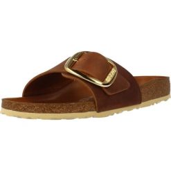 Klapki damskie Birkenstock Madrid Big Buckle Cognac Natural Leather. Brązowe klapki damskie Birkenstock, bez wzorów, z materiału, bez obcasa, bez zapięcia. Za 831.00 zł.
