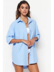 Trendyol Koszula w kolorze błękitnym rozmiar: 38. Niebieskie koszule damskie Trendyol, bez wzorów, bez kołnierzyka, bez ramiączek. Za 85.95 zł.