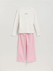 Dwuczęściowa piżama z bawełny - różowy. Czerwone piżamy damskie Reserved, bez wzorów, z bawełny, bez ramiączek. Za 129.99 zł.