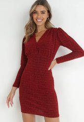 Bordowa Sukienka Dopasowana z Metaliczną Nitką Theia. Czerwone sukienki damskie Born2be, bez wzorów, eleganckie, bez ramiączek. W wyprzedaży za 110.49 zł.
