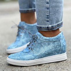 Sneakersy, botki damskie M.Daszyński Sa143-1bl. Niebieskie obuwie sportowe damskie M.Daszyński, ze skóry, bez zapięcia. Za 139.00 zł.