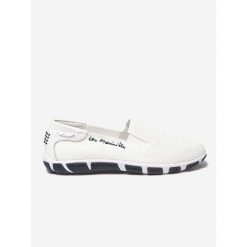 Buty sportowe damskie TBS Eco Pet. Białe obuwie sportowe casual damskie TBS, bez zapięcia. Za 399.00 zł.