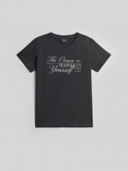 4F T-shirt regular z nadrukiem damski - czarny XS. Czarne t-shirty damskie 4F, xs, bez wzorów, z bawełny, bez kołnierzyka. Za 59.99 zł.