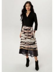 Aniston Sukienka w kolorze jasnobrązowo-beżowo-czarnym rozmiar: 38. Brązowe sukienki damskie Aniston, bez wzorów, z wiskozy, bez ramiączek. Za 110.55 zł.