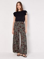 Apricot Koszulka w kolorze czarnym rozmiar: XS. Czarne bluzki damskie Apricot, xs, bez wzorów, bez kołnierzyka, bez ramiączek. Za 56.99 zł.